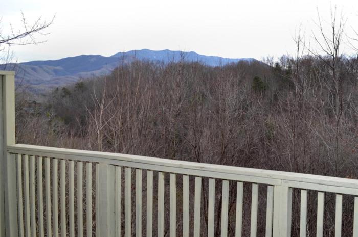 Mountain High Villa Gatlinburg Exterior photo